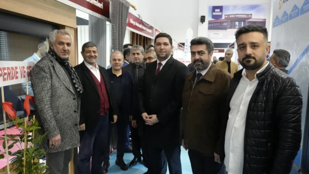 Yeniden Refah Partisi Elazığ İl Yönetimi, Ticaret Fuarı'nda Firmaları Ziyaret Etti