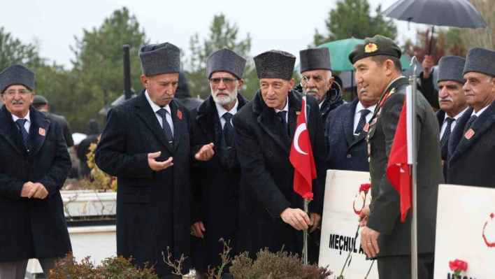 Elazığ'da 18 Mart Çanakkale Zaferi ve Şehitleri Anma Günü programı düzenlendi