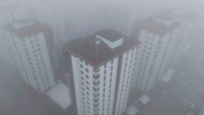 Elazığ'da 200 metreden şehir sis içinde kayboldu