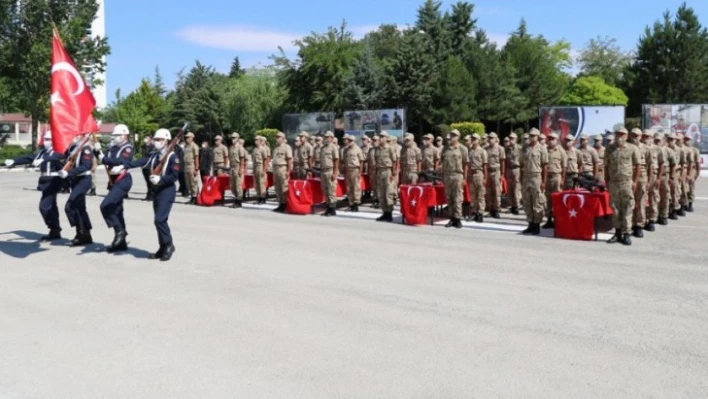 Elazığ'da acemi erler yemin etti