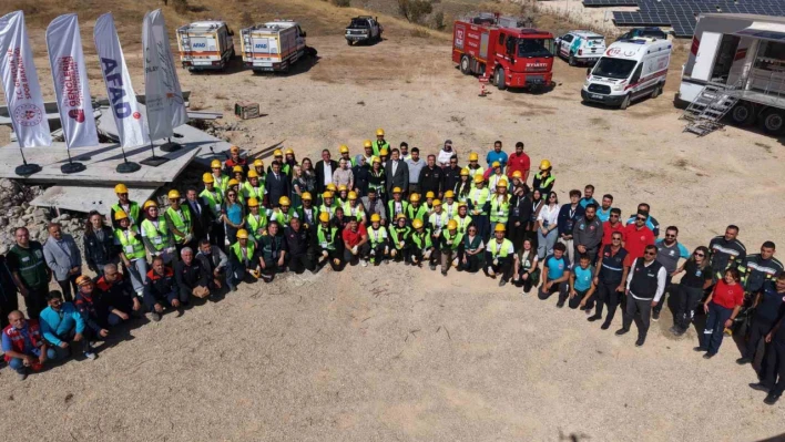 Elazığ'da afet tatbikatı: Palu'da deprem senaryosu canlandırıldı