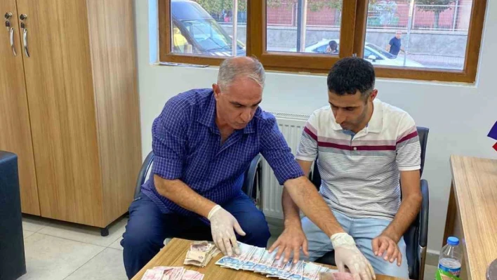 Elazığ'da dilenci operasyonu: Üzerinden 3 saatte topladığı bin 950 lira çıktı