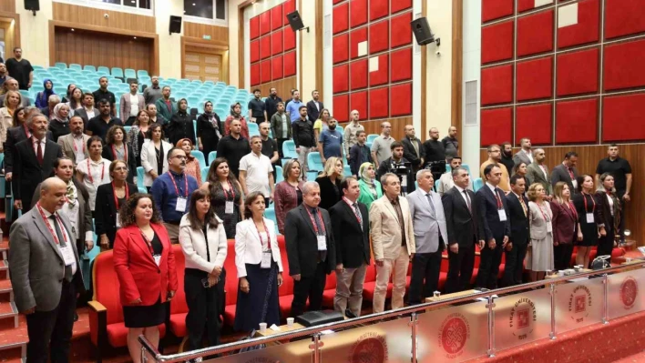 Elazığ'da Ekstrakorporeal Organ Destek Tedavilerinde Güncel Yaklaşımlar toplantısı