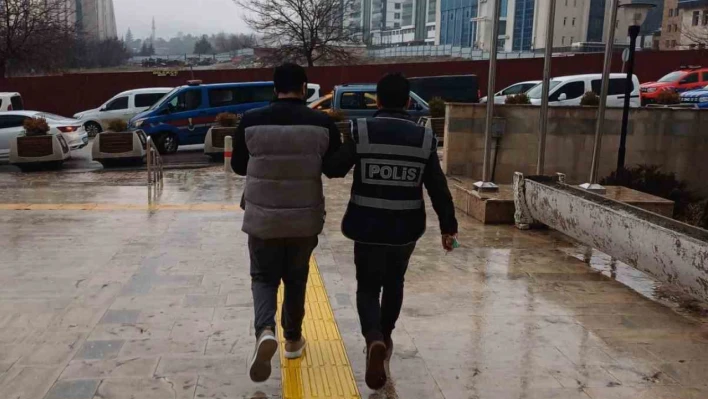 Elazığ'da haklarında kesinleşmiş hapis cezası bulunan 14 kişi yakalandı
