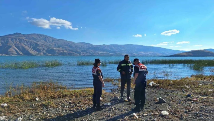 Elazığ'da jandarma ekipleri vatandaşları çevre kirliliği konusunda bilgilendirdi