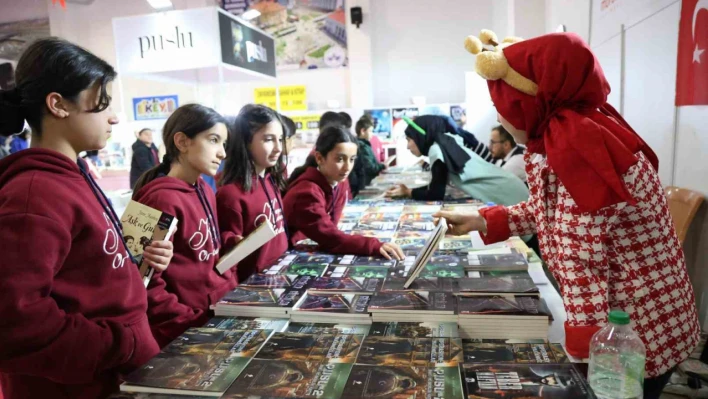 Elazığ'da Kitap Fuarı'na yoğun ilgi