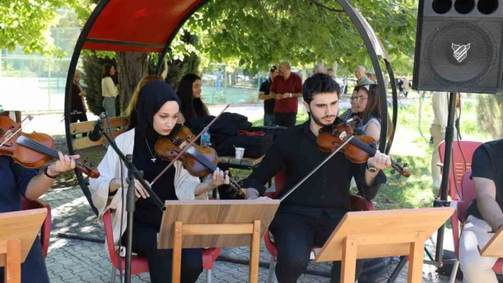 Elazığ'da tıp öğrencileri etkinlikler ile karşılandı