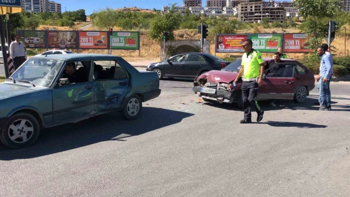 Elazığ'da trafik kazası: 1 yaralı