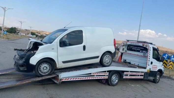 Elazığ'da trafik kazası: 2 yaralı