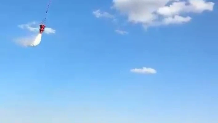 Elazığ'daki kırsal alan yangını söndürüldü
