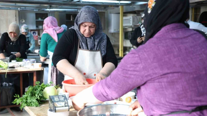 Elazığ mutfağı ulusal arenaya taşınıyor: 40 kadın geleneksel tariflerle yarıştı