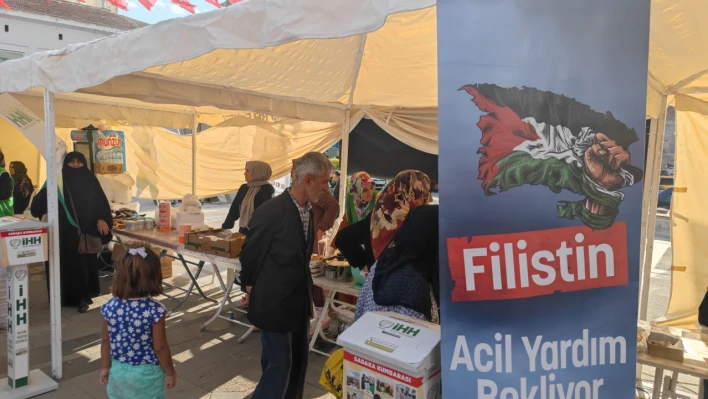 İHh'dan Savaş Mağduru Ülkeler İçin Hayır Çarşısı