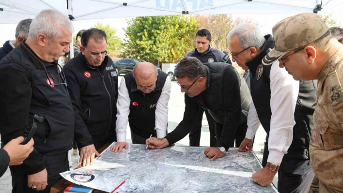 Kaybolan otizmli çocuk 35 kilometrelik alanda aranıyor