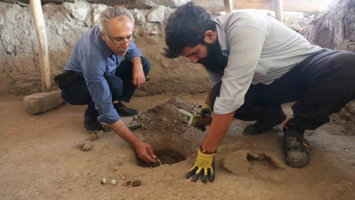 Keşfedilen bin yıllık sanayi sitesinin 150 yıl öncesine kadar kullanıldığı ortaya çıktı