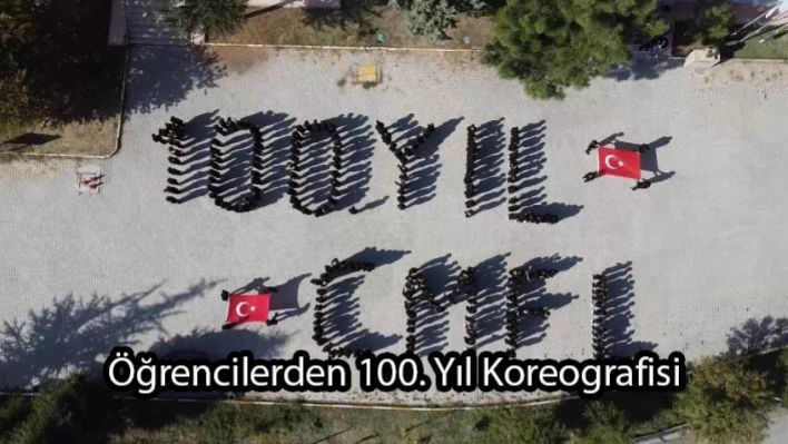 Öğrencilerden 100. Yıl Koreografisi