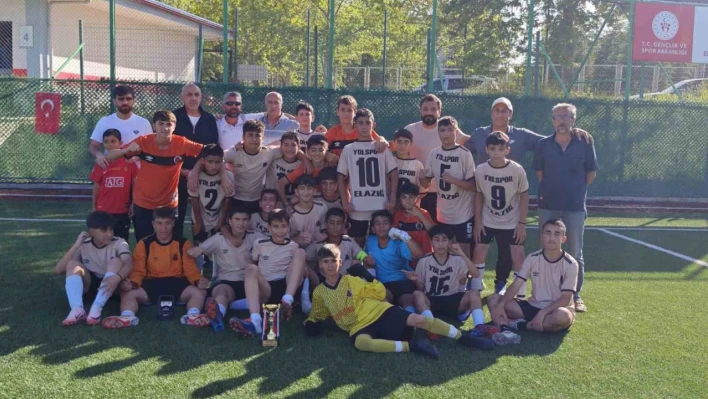 U13'te şampiyon Elazığ Yolspor