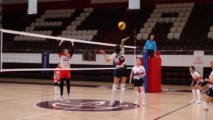 Voleybol İl Birinciliği Müsabakaları Sona  Erdi