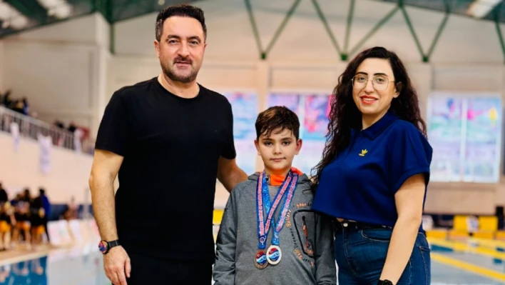 Yüzme Bireysel Kış Şampiyonasından Elazığ'a Derece