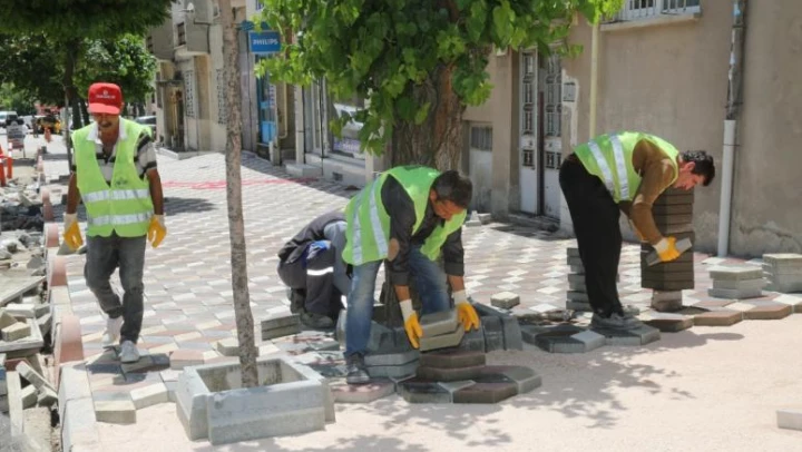 'ŞEHRE MODERN KALDIRIMLAR'