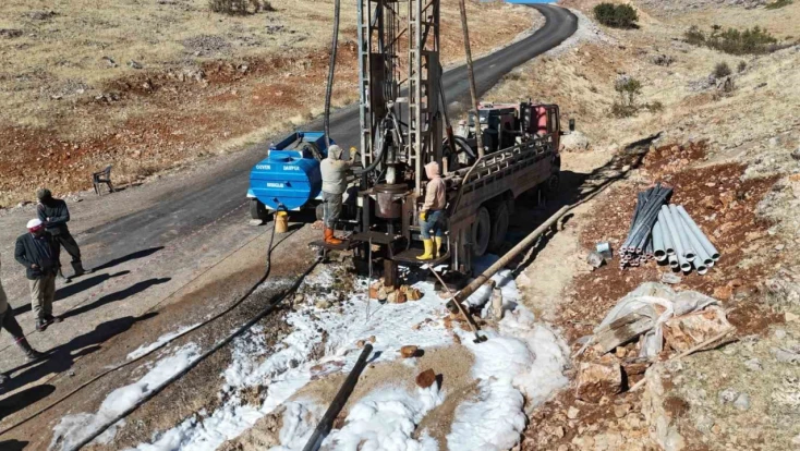 Elazığ'ın bir köyünde daha su hasreti sona erdi