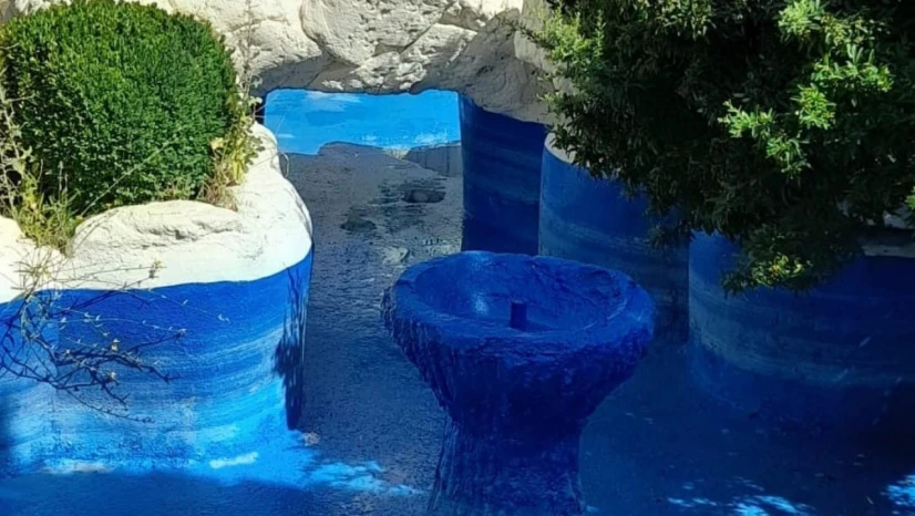 Elazığ Belediyesinden süs havuzları temizliği Devam Ediyor