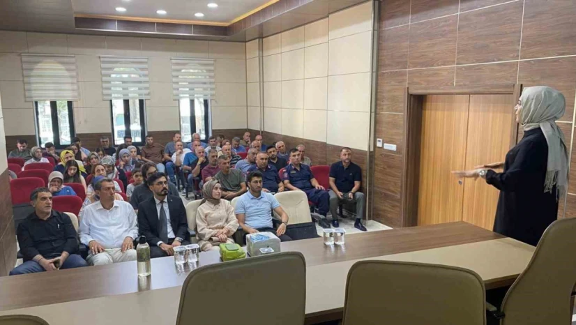 Elazığ'da 'Aşı Karşıtlığı' konulu  konferans