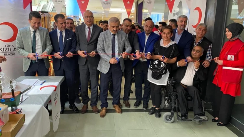 Elazığ'da atık malzemeler oyuncağa dönüştü