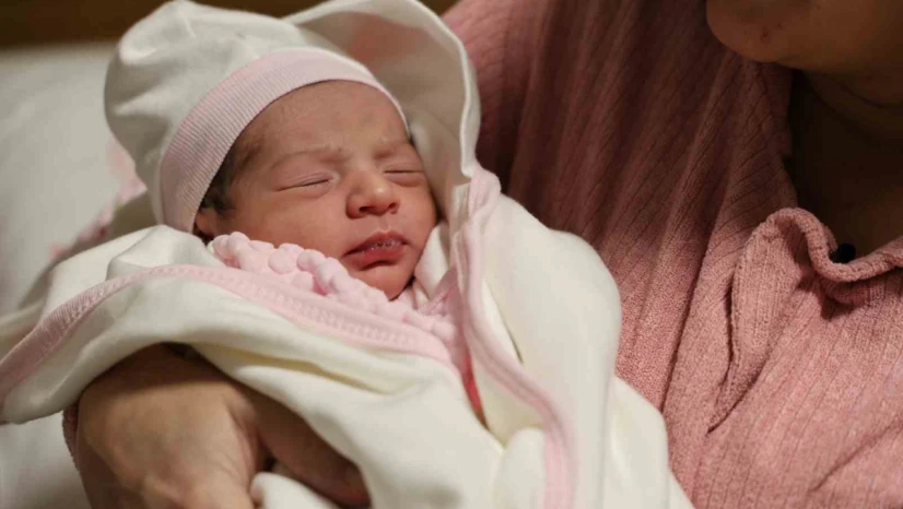 Elazığ'da yeni yılın ilk dakikalarında 4 bebek dünyaya geldi
