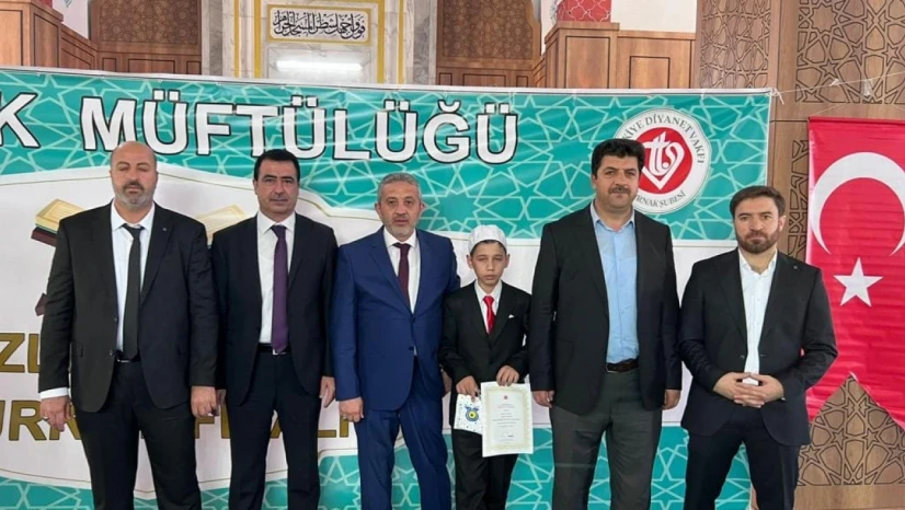 Hafızlık yarışması Türkiye üçüncüsü Elazığ'dan