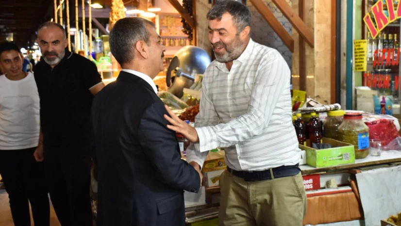 Milletvekili Keleş, Elazığ'ın Kalbi Kapalı Çarşı'da Esnafla Buluştu