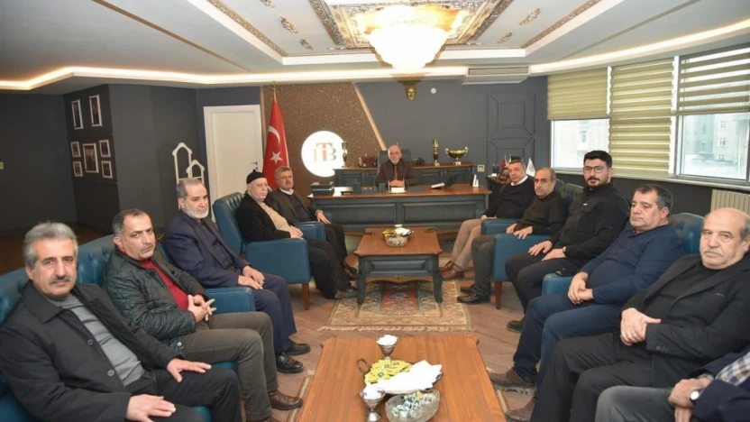 Başkan Dumandağ: 'Borsalar arasında kurulacak iş birliklerinin, ülke ekonomisine uzun vadeli katkılar sağlayacağına inanıyoruz'