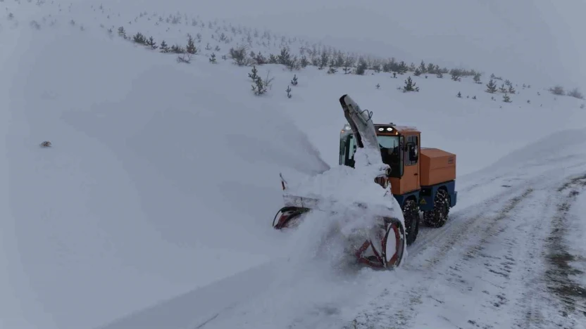 Elazığ'da 113  köy yolunda çalışmalar sürüyor