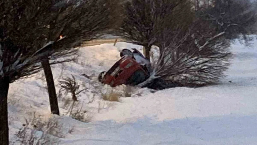 Elazığ'da otomobil devrildi