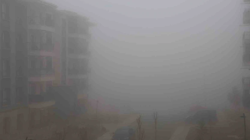 Elazığ'da sis etkisini sürdürüyor