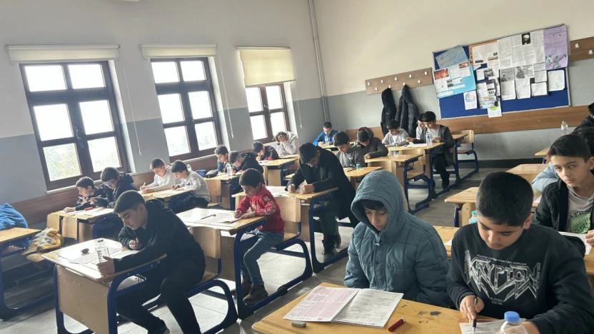 Elazığ'da Siyer Yarışmasına Büyük İlgi: 4 Bin Gönül Peygamber Sevgisi İçin Buluştu