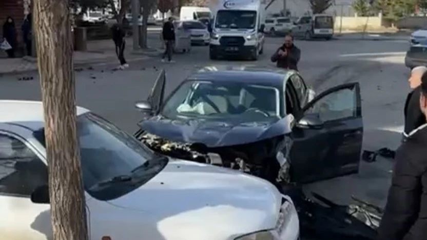 Elazığ'da zincirleme trafik kazası: 1 yaralı
