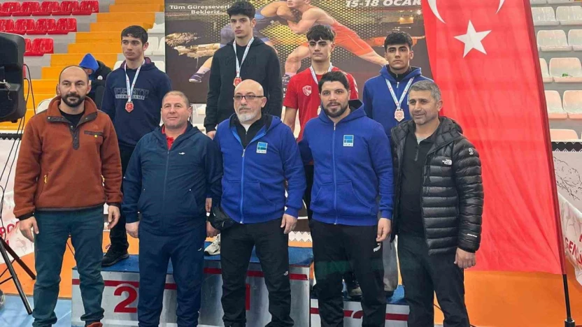 Elazığ'ın pehlivanları Türkiye şampiyonası yolunda