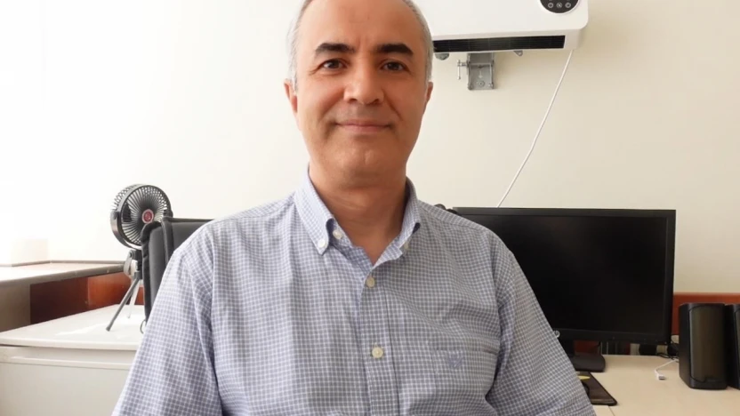 Nöroloji Uzmanı Prof. Dr. Demir: 'MS, genç erişkinleri en çok da 3-4 kat daha fazla olmak üzere kadınları etkileyen bir hastalık'