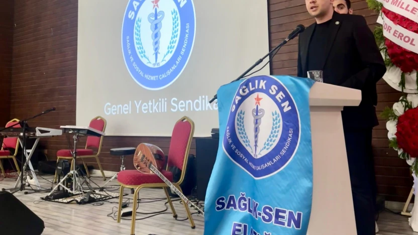 Sağlık-Sen Elazığ Üniversite Şubesi'nden Toplu Sözleşme Öncesi Talepler için Basın Açıklaması