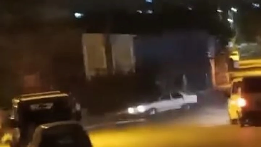Tofaş marka otomobiliyle defalarca drift yaptı