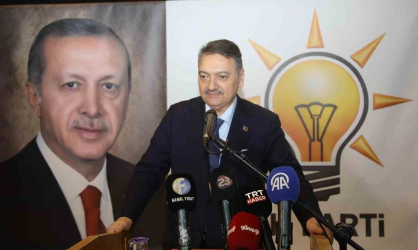 AK Parti Genel Başkan Yardımcısı Öğütken: 'Depremin ardından 455 bin konutu 2 buçuk yılda teslim ettik'