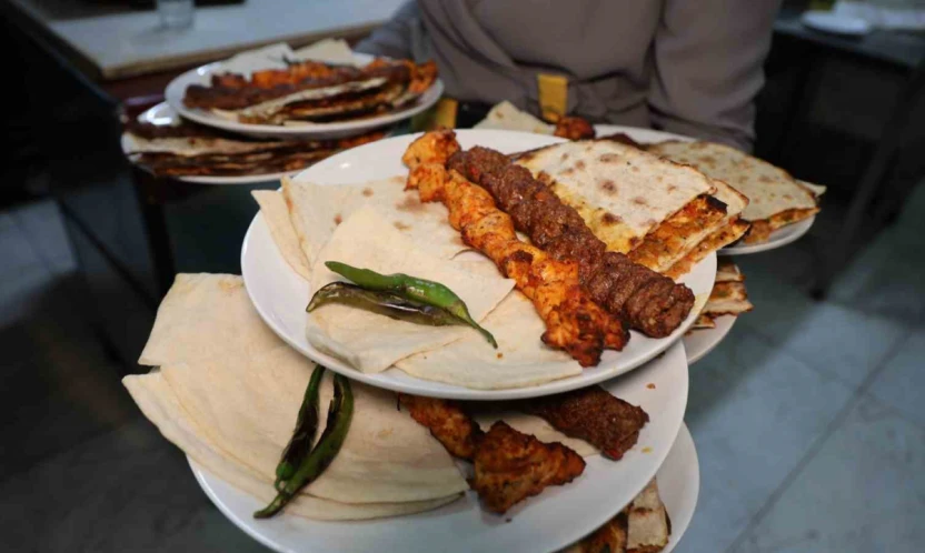 Alanya'da bin 600 TL, Elazığ'da 500 TL: Müşteri fiyatlara inanamadı