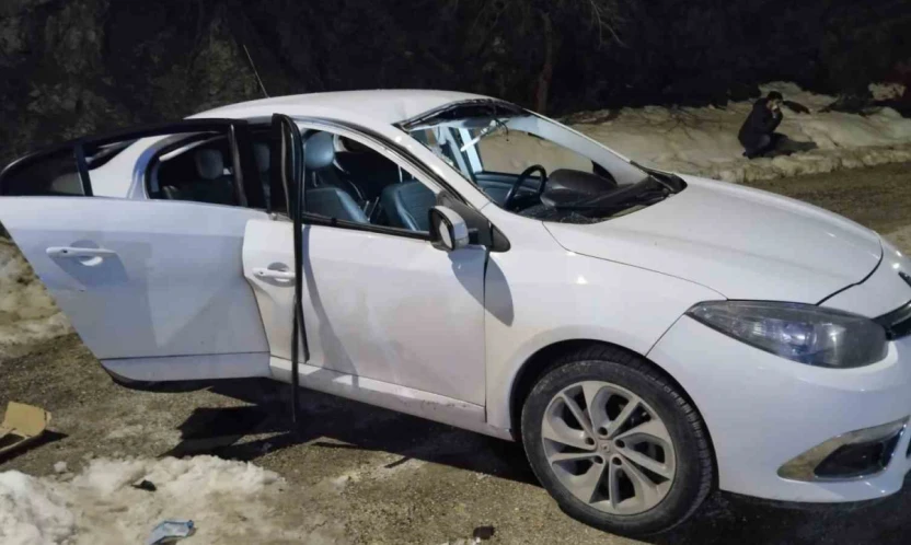 Araç içerisinde patlama: 3 yaralı