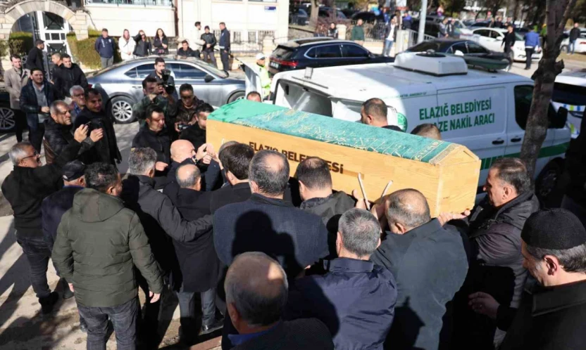 Bakan Yardımcısı Aktaş'ın annesi son yolculuğuna uğurlandı