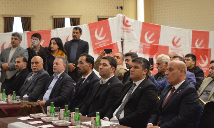 'Baskil'de Yeniden Refah Rüzgârı: Mahmut Hazar İlçe Başkanı Seçildi'