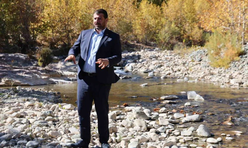 Belediye Başkanı Altınışık: 'Eti Krom maden atıklarını dere yataklarına döküyor'