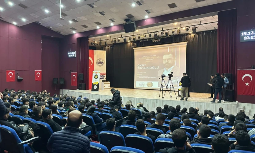 Elazığ Belediyesi, Gençlere Eğitim Desteğini Sürdürüyor