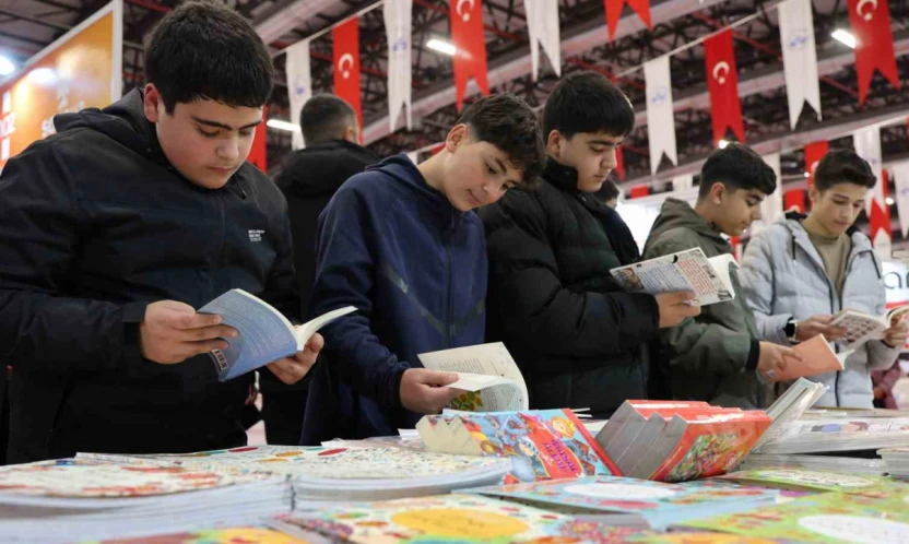 Elazığ'da '6. Kitap Fuarı' kapılarını açtı