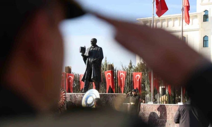 Elazığ'da 10 Kasım'da Atatürk saygıyla anıldı