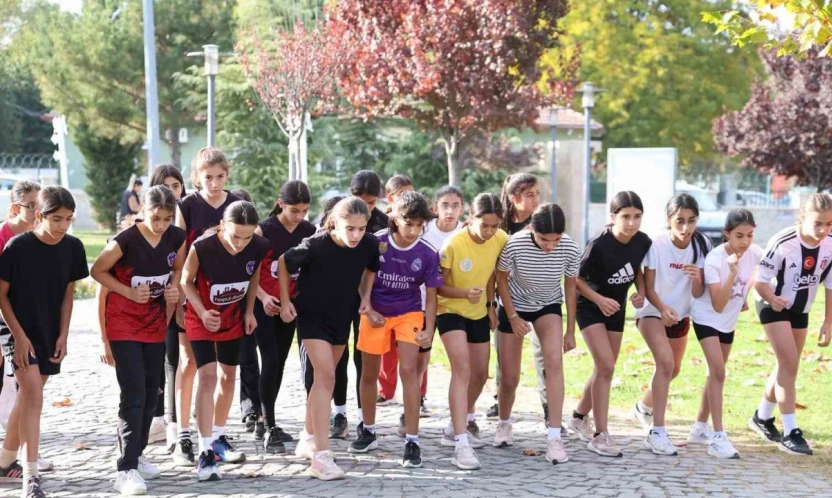 Elazığ'da Cumhuriyet coşkusu sporla kutlandı